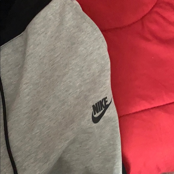 Tech fit - Picture 2 of 4